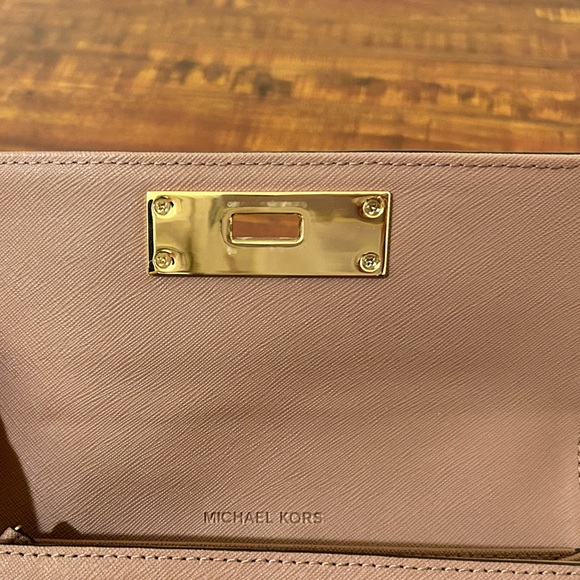Michael Kors Callie Dusty Rose Wallet(Like New) - Picture 6 of 11